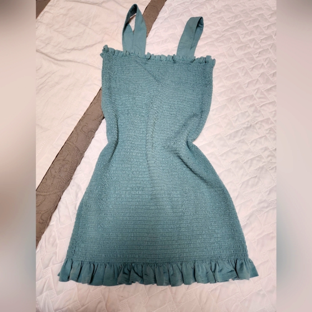 VENUS smocked dress